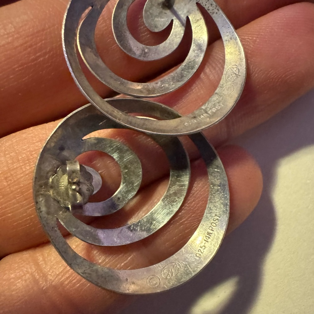 Vintage Artist signed 925 Sterling silver spiral swirl earrings with 14K post 4g - Picture 10 of 12